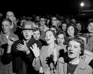 Crowd cheering at Purdue Celebration, 1958. Courtesy of IU Archives Photograph Collection, P0052084.