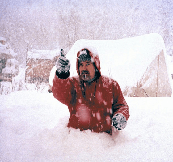 Robert Altman directs while deep in snow