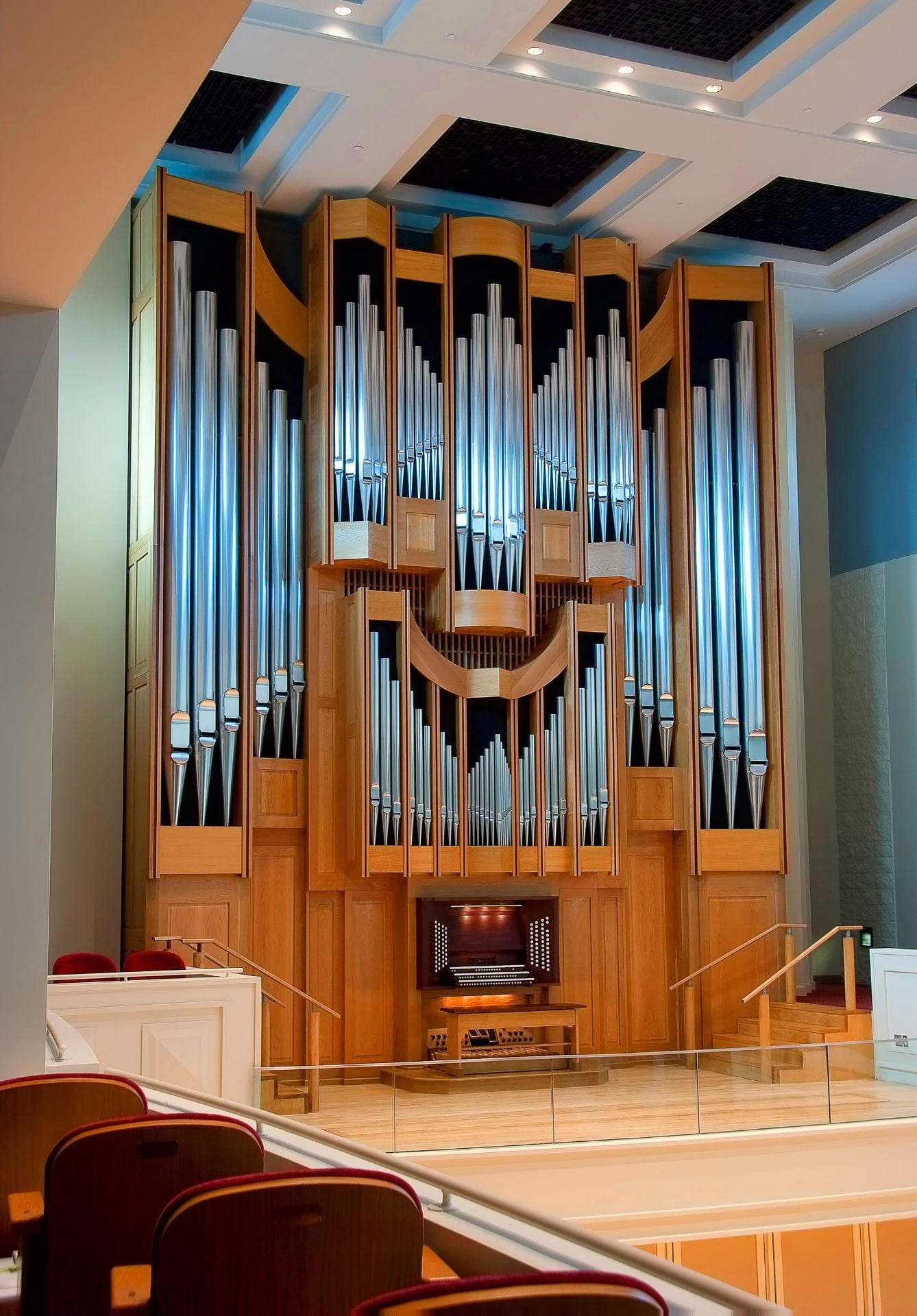 Auer Hall organ